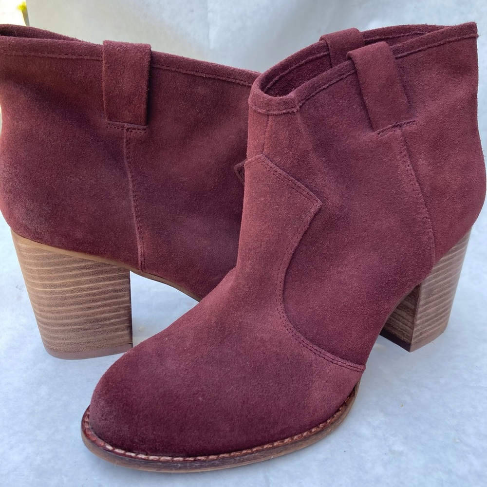Splendid Lakota Cranberry suede ankle boots. Super comfy!!! My favorite brand!